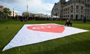 Demonstration gegen das Gesetz am 18. Mai in Budapest. (© picture-alliance/ASSOCIATED PRESS  Zoltan Balogh)